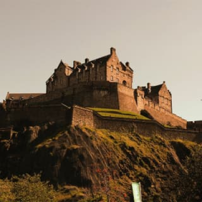 The Murder by Edinburgh Castle: Interactive Mystery Hunt